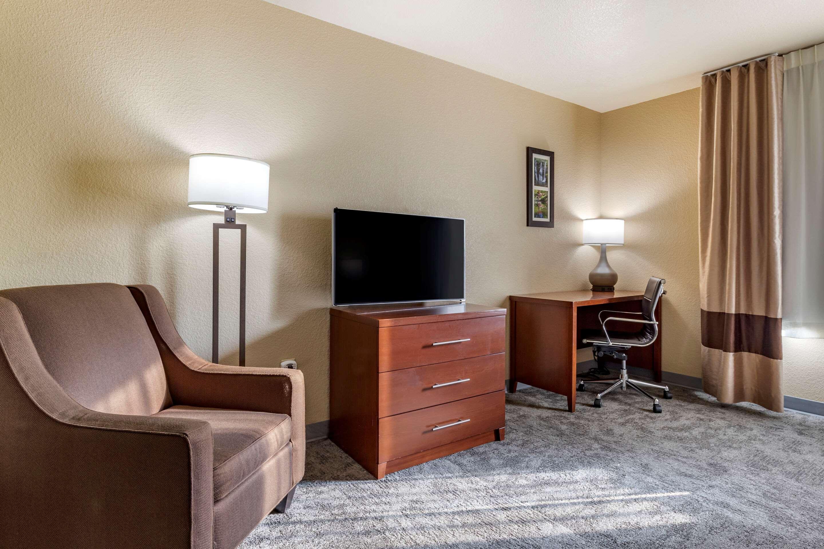 Comfort Inn Bentonville - Crystal Bridges Экстерьер фото