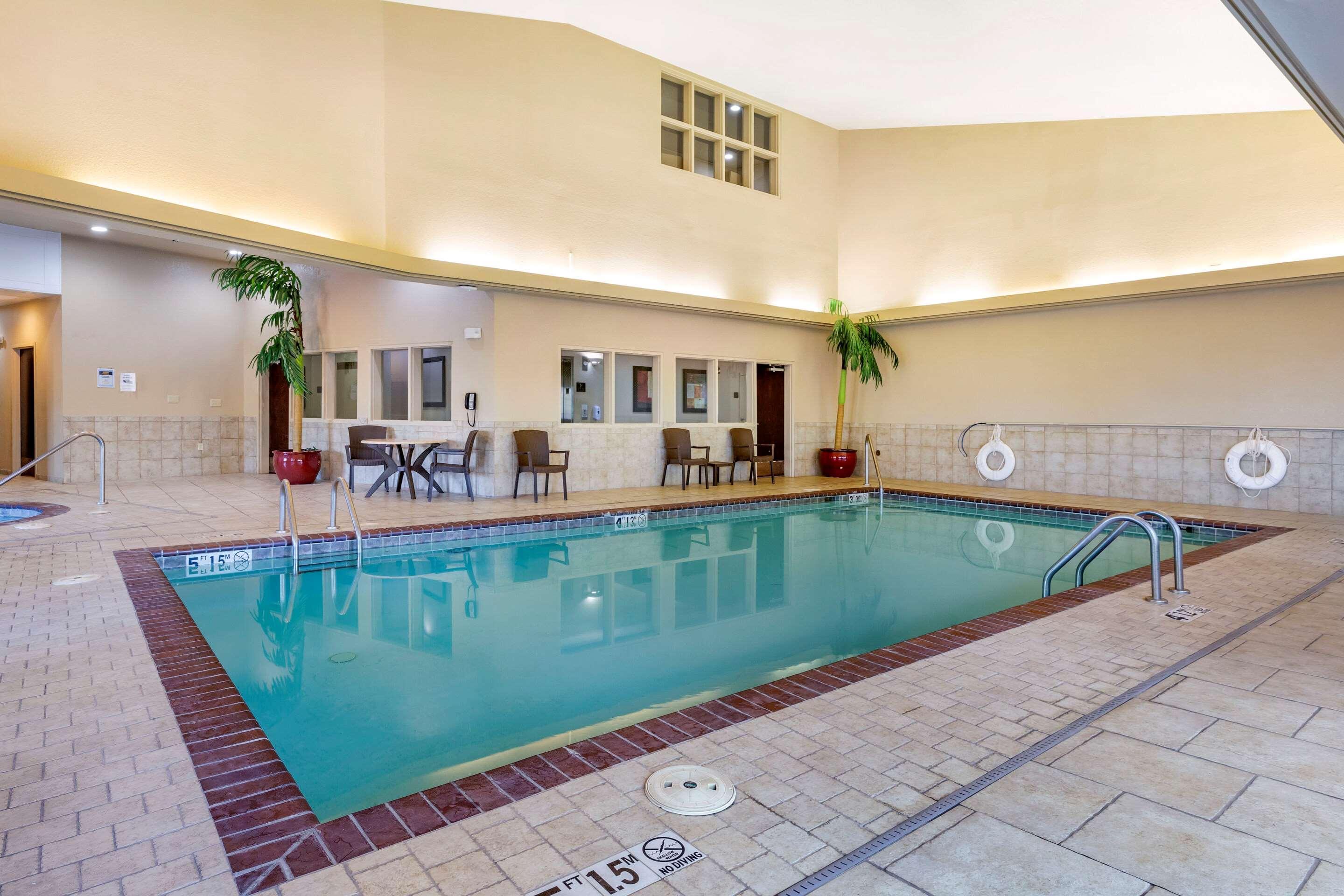 Comfort Inn Bentonville - Crystal Bridges Экстерьер фото