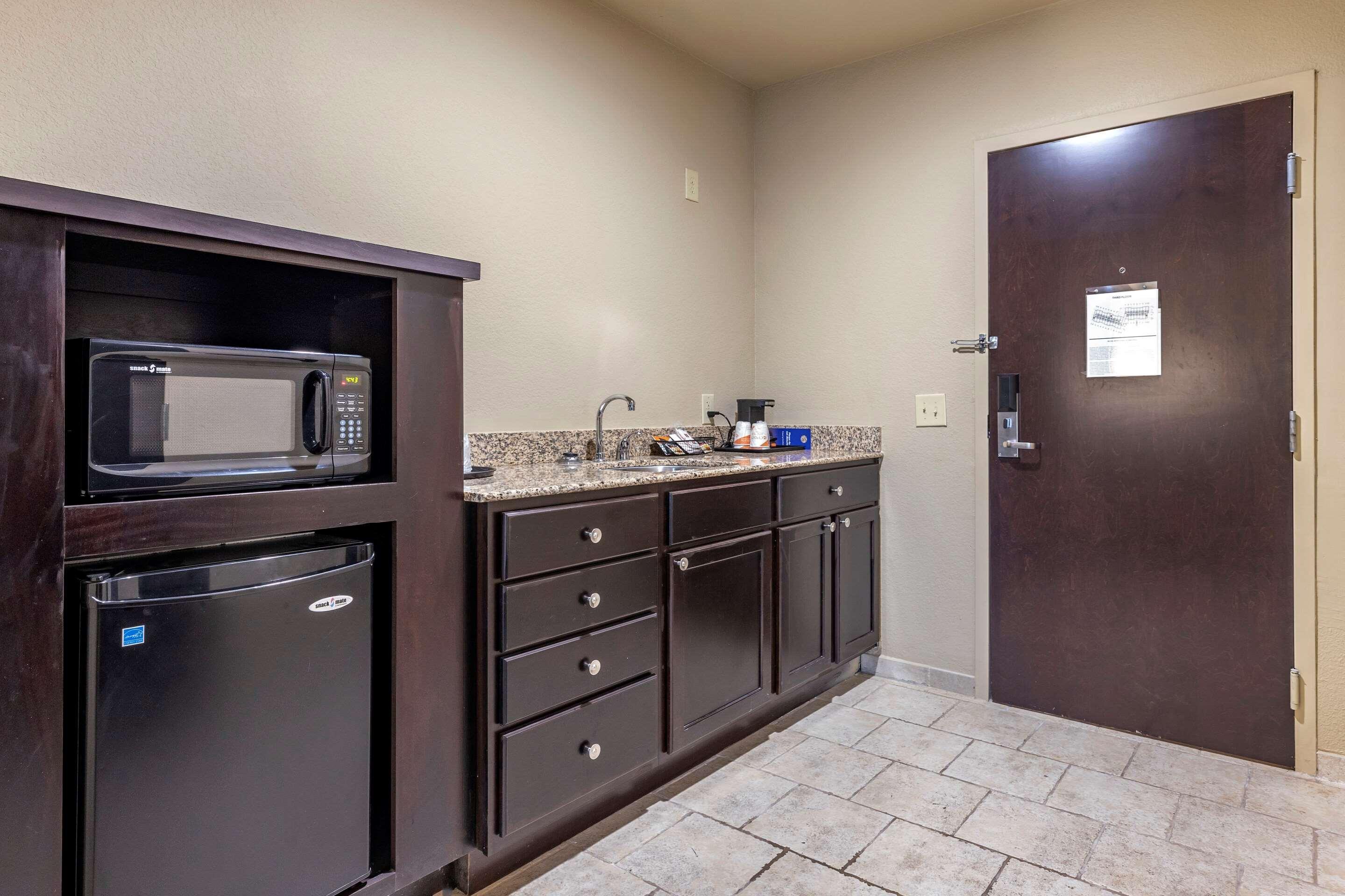 Comfort Inn Bentonville - Crystal Bridges Экстерьер фото